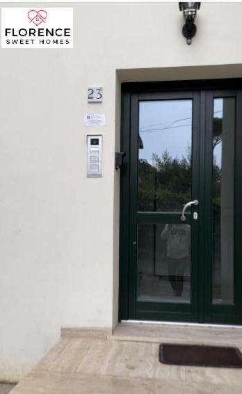 Lella Apartment With Free Parking By Florence Sweet Homes Exterior photo